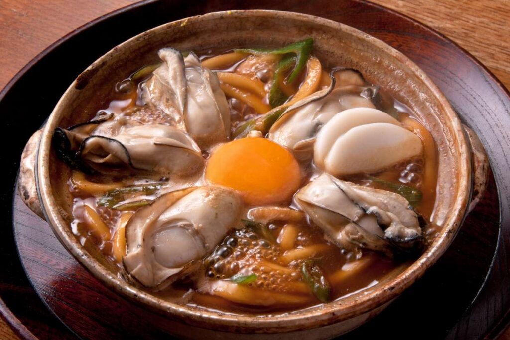 牡蠣入り味噌煮込うどん