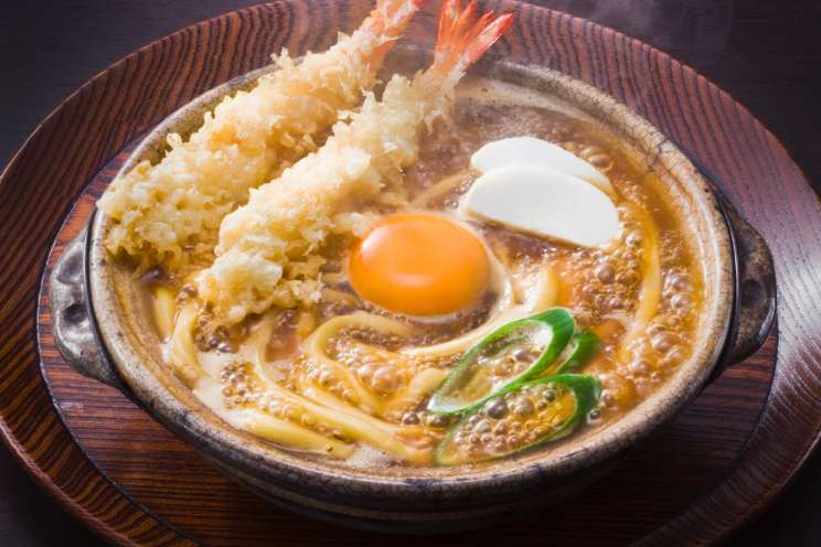 天ぷら入り味噌煮込うどん